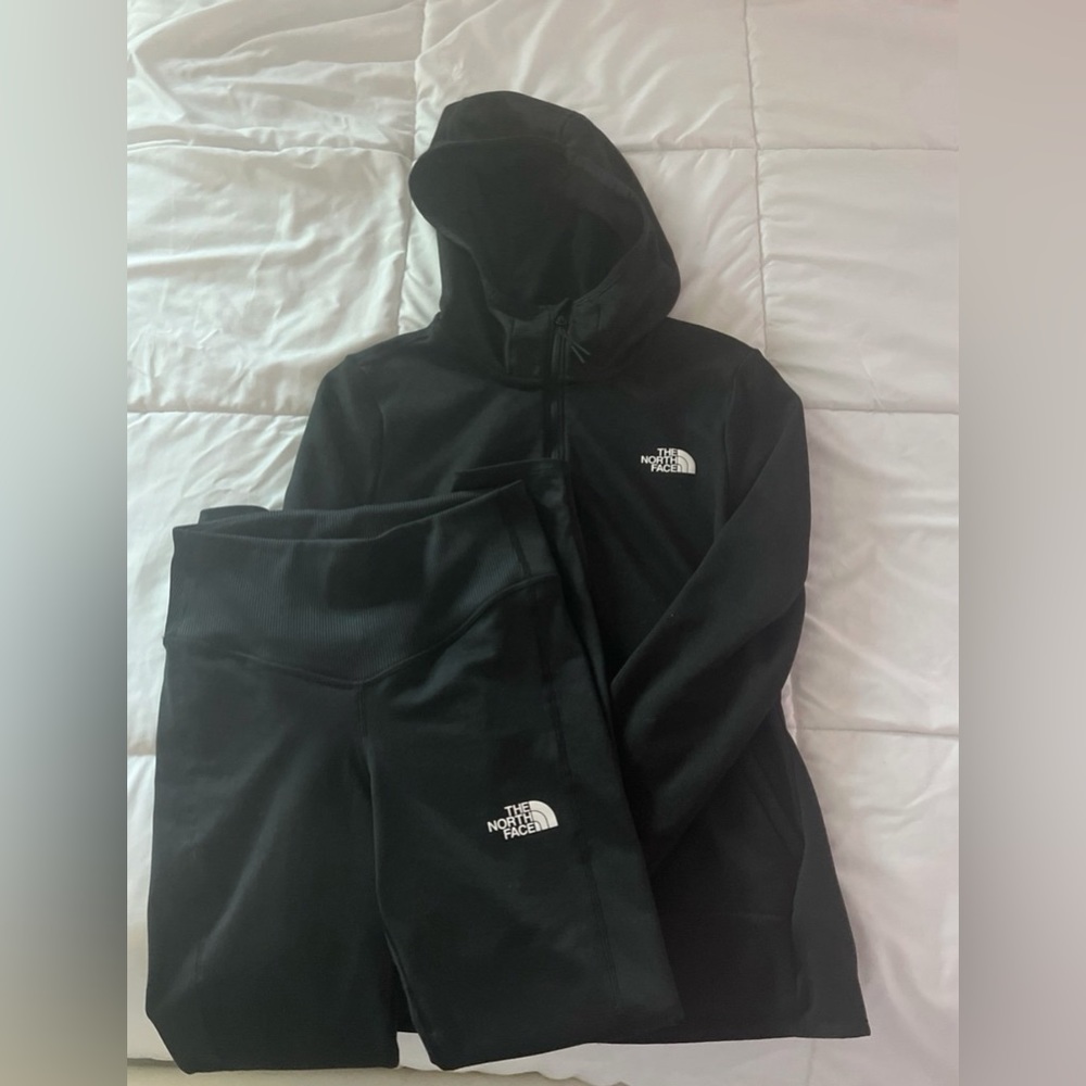 In amazing shape and it is the jacket and leggings